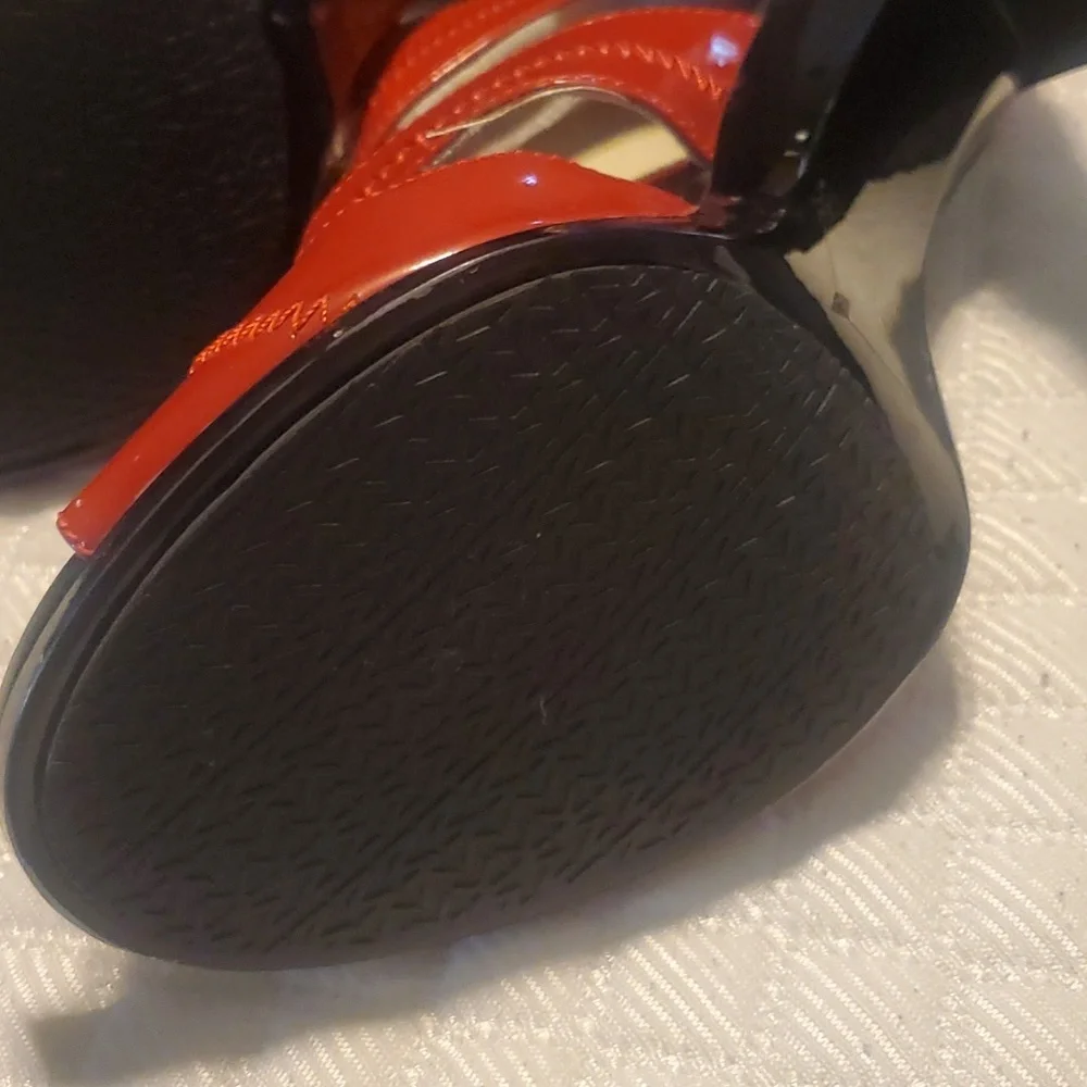 Red Michael Kors heels - Picture 4 of 10